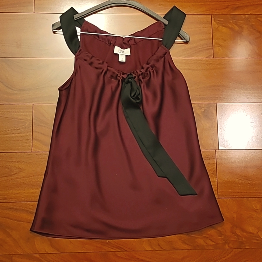 Burgundy tie top